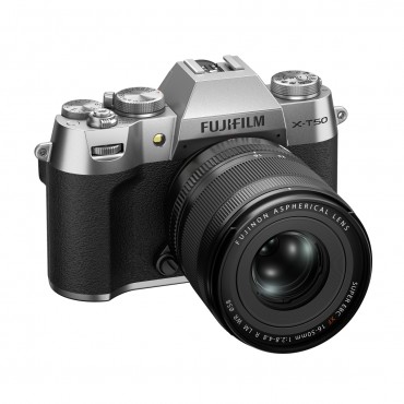 FUJIFILM X-T50 silber mit XF 16-50 mm F 2,8-4,8 R LM WR